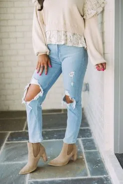 Busted Knee Straight Jeans -thesethreeboutique Sales Shop 6G9A7588