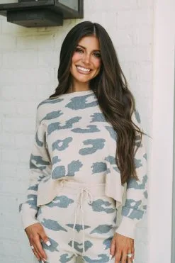 Leopard Lounge Set- Cream/Grey -thesethreeboutique Sales Shop DSC 0044 160b1a8d 5eb3 4492 b4ea 7338015470d1
