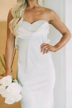 Rhinestone Embellished Sweetheart Dress- Ivory -thesethreeboutique Sales Shop DSC 0105 be0f1461 8753 40cd 9cc0 cab3fce02c9b