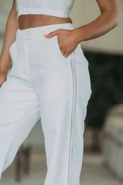 Pearl Detailed Dress Pants-White -thesethreeboutique Sales Shop DSC 0595 bc5984c5 c208 4b5f 8a7a 684fd0810fd1