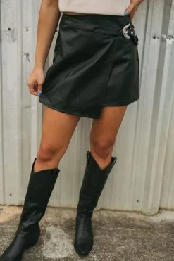 Side Buckle Faux Leather Skirt- Black -thesethreeboutique Sales Shop DSC 2932 fd03f2f7 166a 4d51 830f 093c5aa53c1d