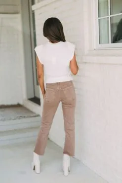 Mid-Rise Cropped Jeans- Vintage Brown -thesethreeboutique Sales Shop DSC 3588 0b82ad6a 9a81 4122 b83e 19e0cc0961fc