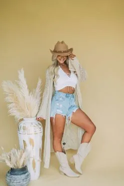 Lorie Lightweight Knit Cardigan- Oatmeal -thesethreeboutique Sales Shop DSC 3752 d22163b0 d951 41ae 8101 e1c7fe8430de