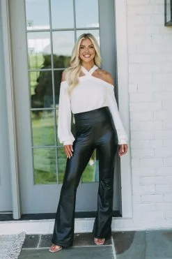 Cold Shoulder Cross Neck Top-White -thesethreeboutique Sales Shop DSC 3810 bfcbbabe 9e86 47b3 9c53 d394166153bd