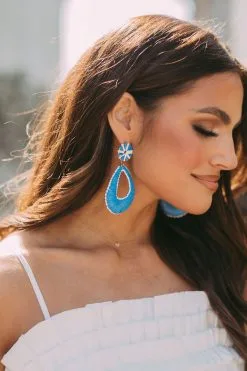Raffia Teardrop Earring- Blue -thesethreeboutique Sales Shop DSC 3996 ed0f2584 1280 4dca 93a2 7445d9d525c1