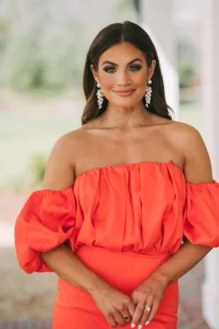 Pearl Chandelier Earrings -thesethreeboutique Sales Shop DSC 6600 c5b67f85 b600 4d06 a440 acd157926852