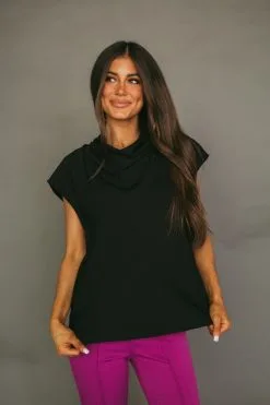 Hemmingway Top- Black -thesethreeboutique Sales Shop DSC 6751 32ef5918 0e7d 4754 b572 dac6b9bd009d