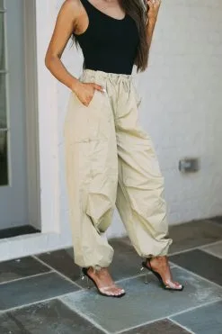 On The Go Cargo Pants-Light Olive -thesethreeboutique Sales Shop DSC 7929 a1b51a46 5dec 4e55 99c6 c60cee1a7545