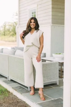 Cozy V-Neck Oversized Top- Oatmeal -thesethreeboutique Sales Shop DSC 9603 add3b186 5e8b 4d54 b526 4dbb88c75852